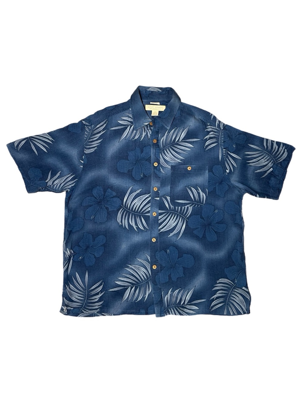 Vintage Island Republic Silk Mens Hawaiian Button-down Shirt